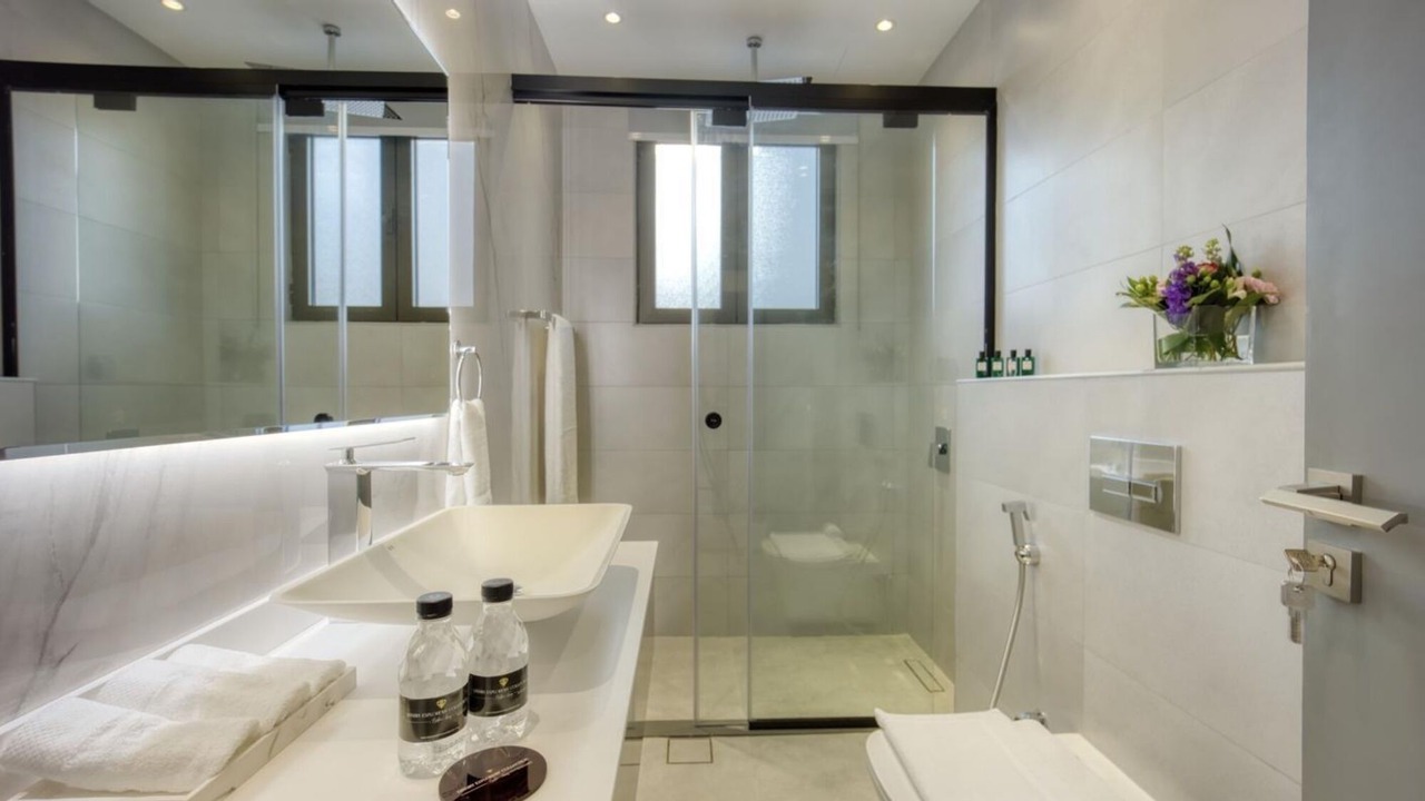 Photo of Bathroom in Palm Jumeirah
