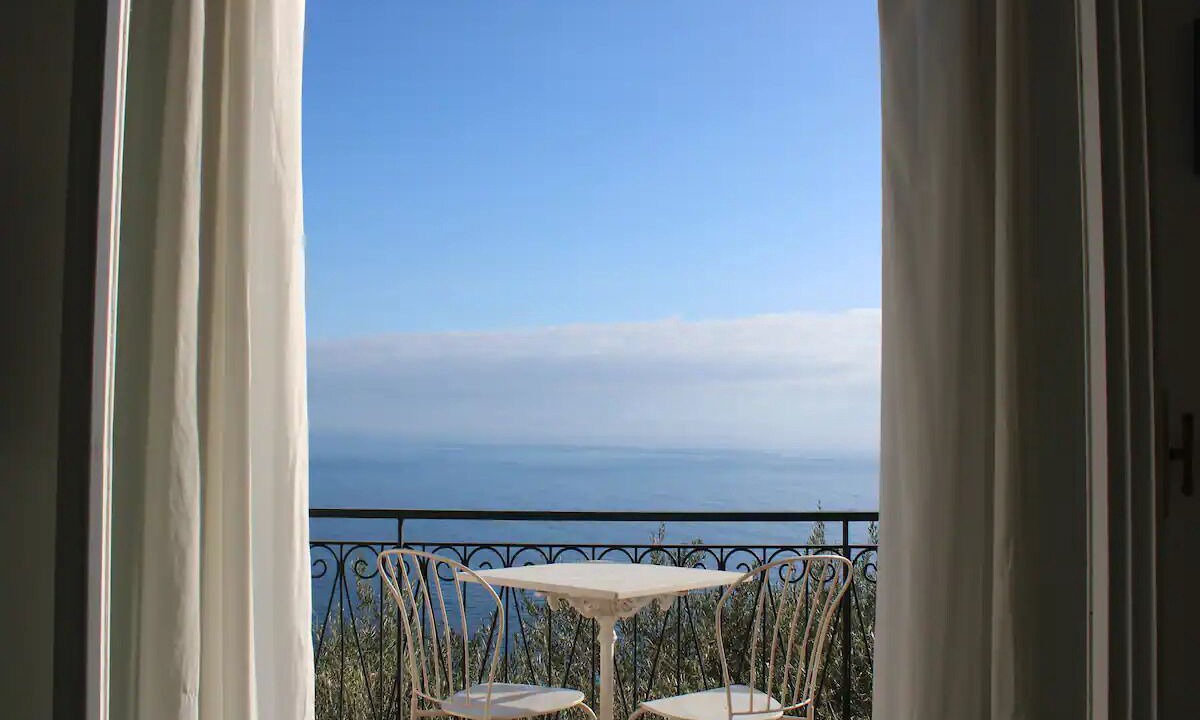 Photo of Outdoor in Sirenuse