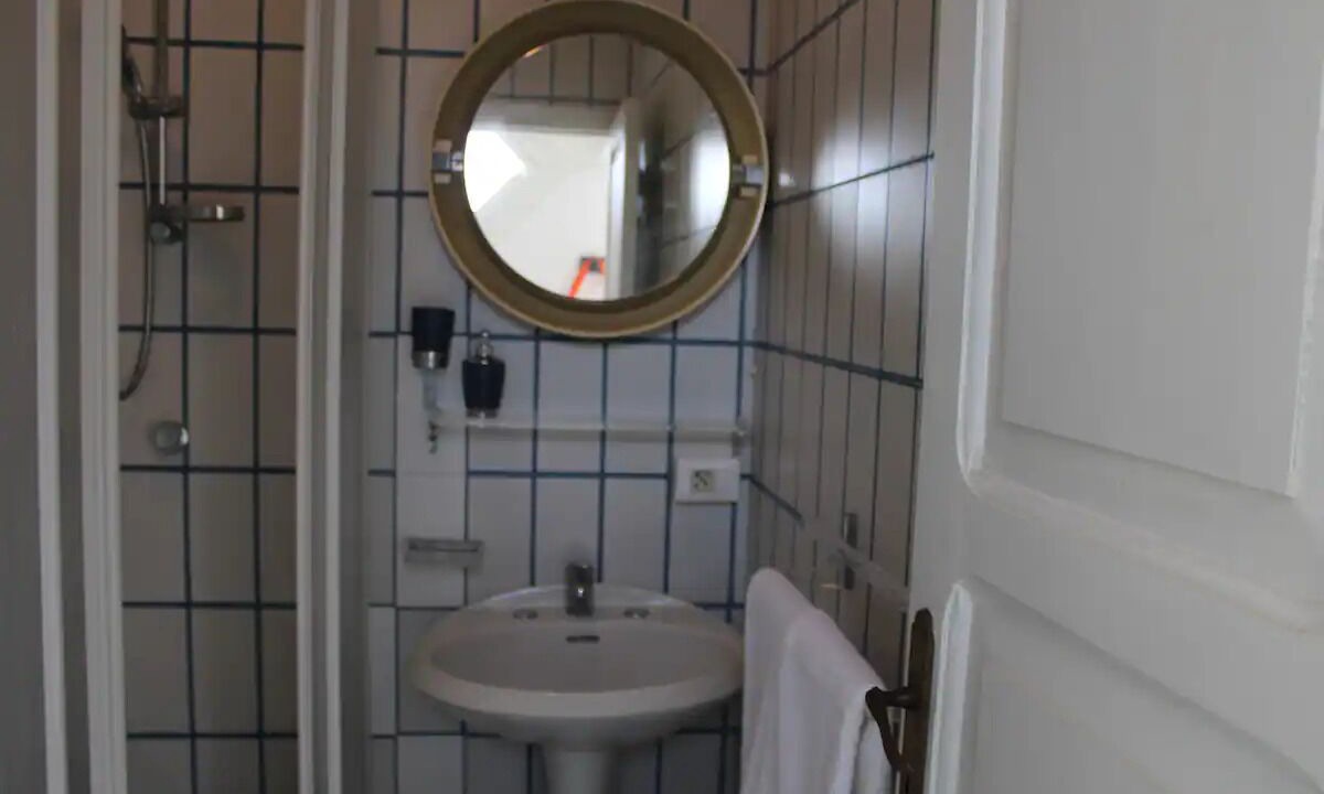 Photo of Bathroom in Sirenuse