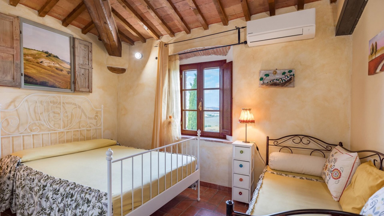 Photo of Bedroom in Asciano