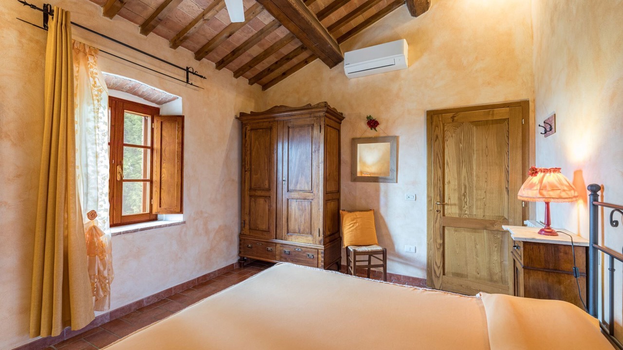 Photo of Bedroom in Asciano