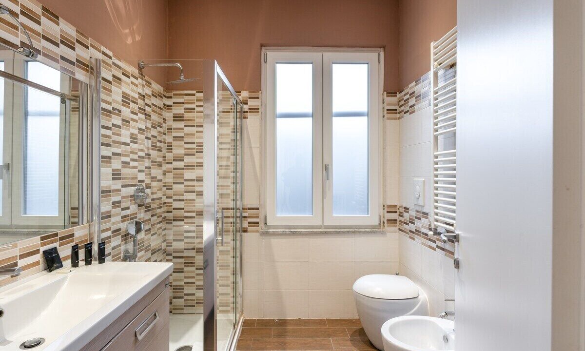 Photo of Bathroom in Quartieri Spagnoli