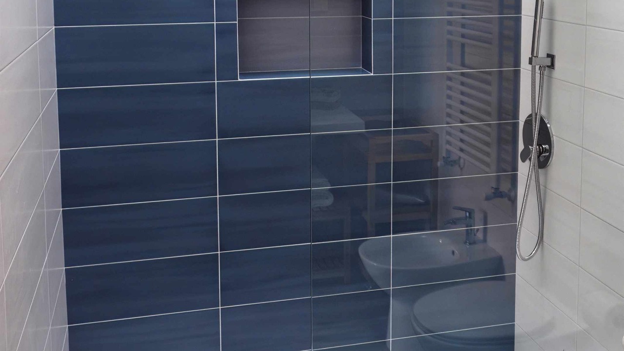 Photo of Bathroom in Bacoli