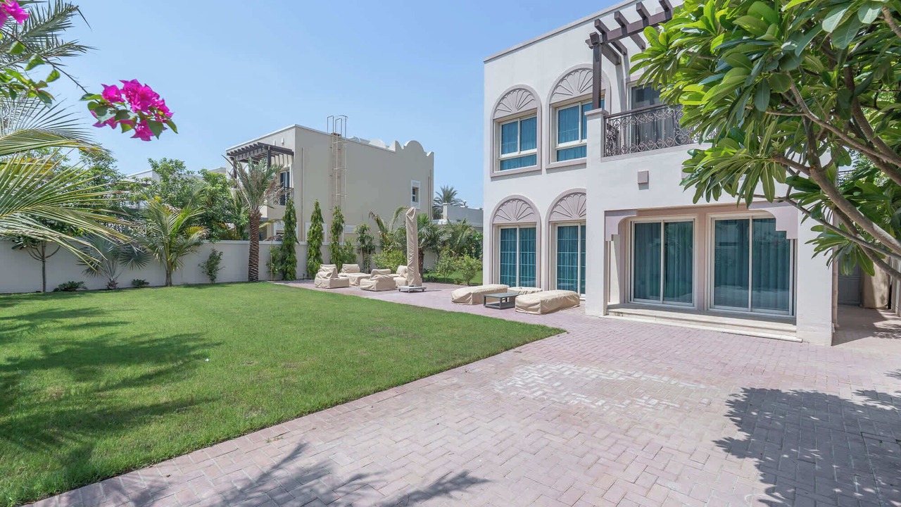 Photo of Outdoor in Jumeirah Village Triangle