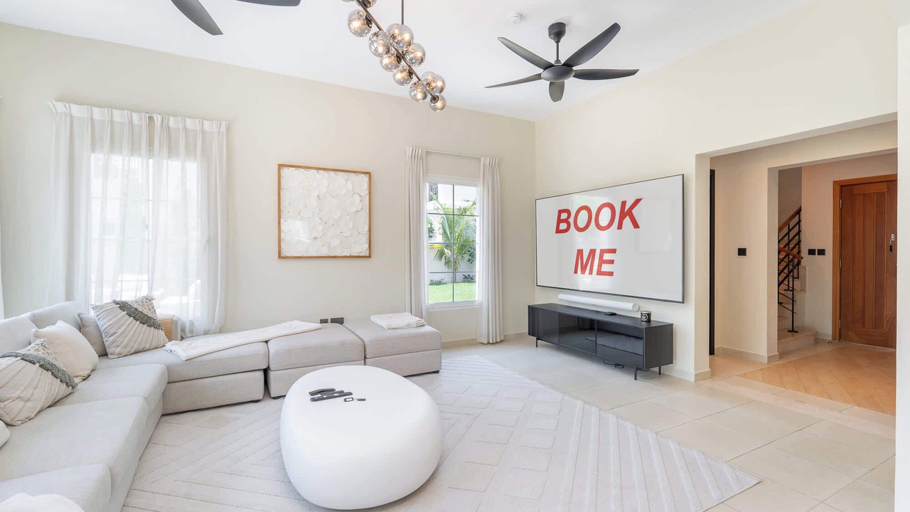 Photo of Livingroom in Jumeirah Village Triangle