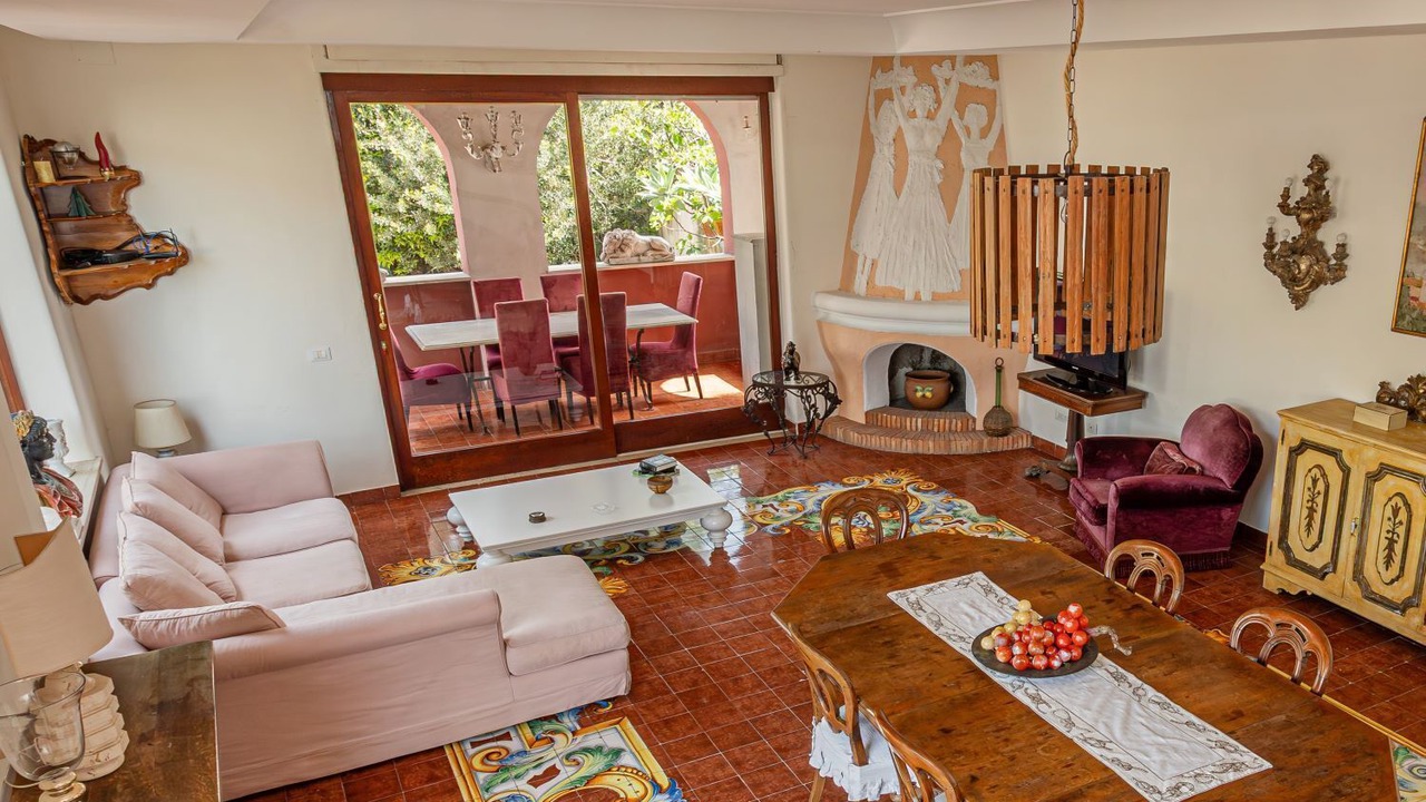 Photo of Livingroom in Ischia Porto