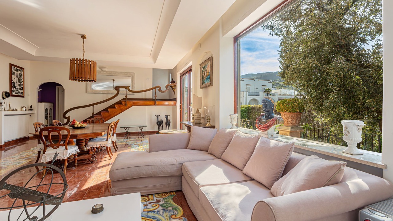 Photo of Livingroom in Ischia Porto