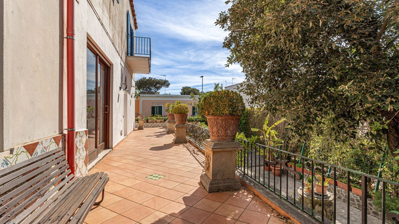Photo of Patio Balcony in Ischia Porto