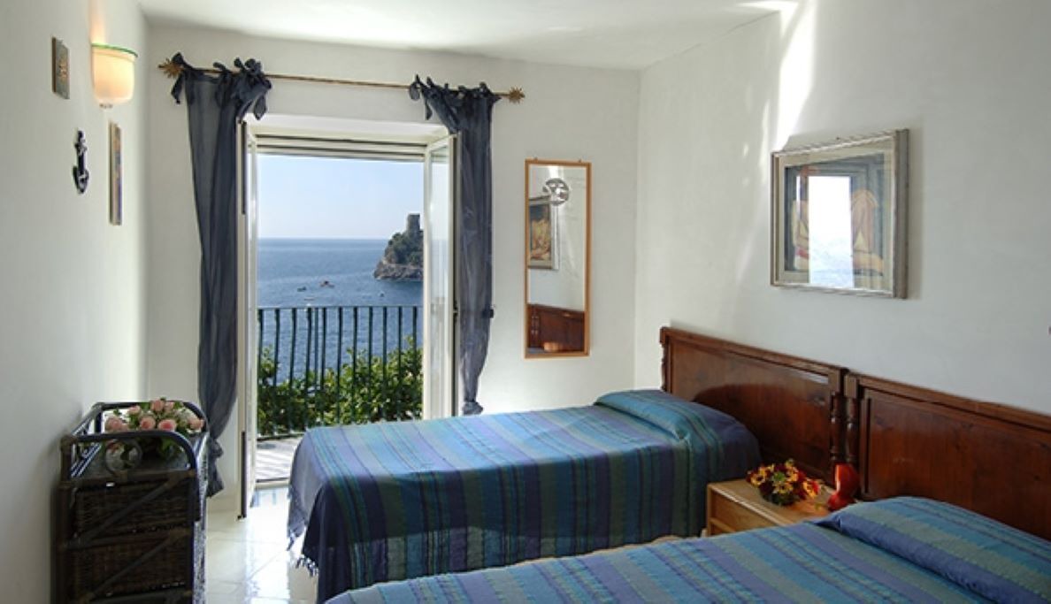 Photo of Bedroom in Furore