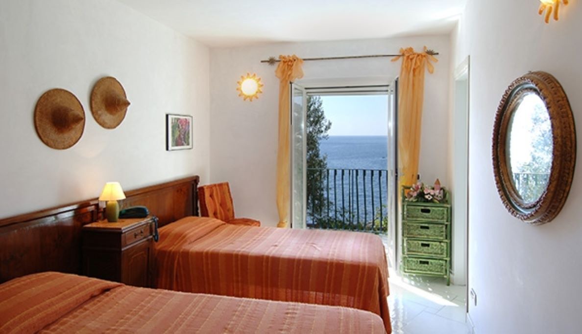 Photo of Bedroom in Furore