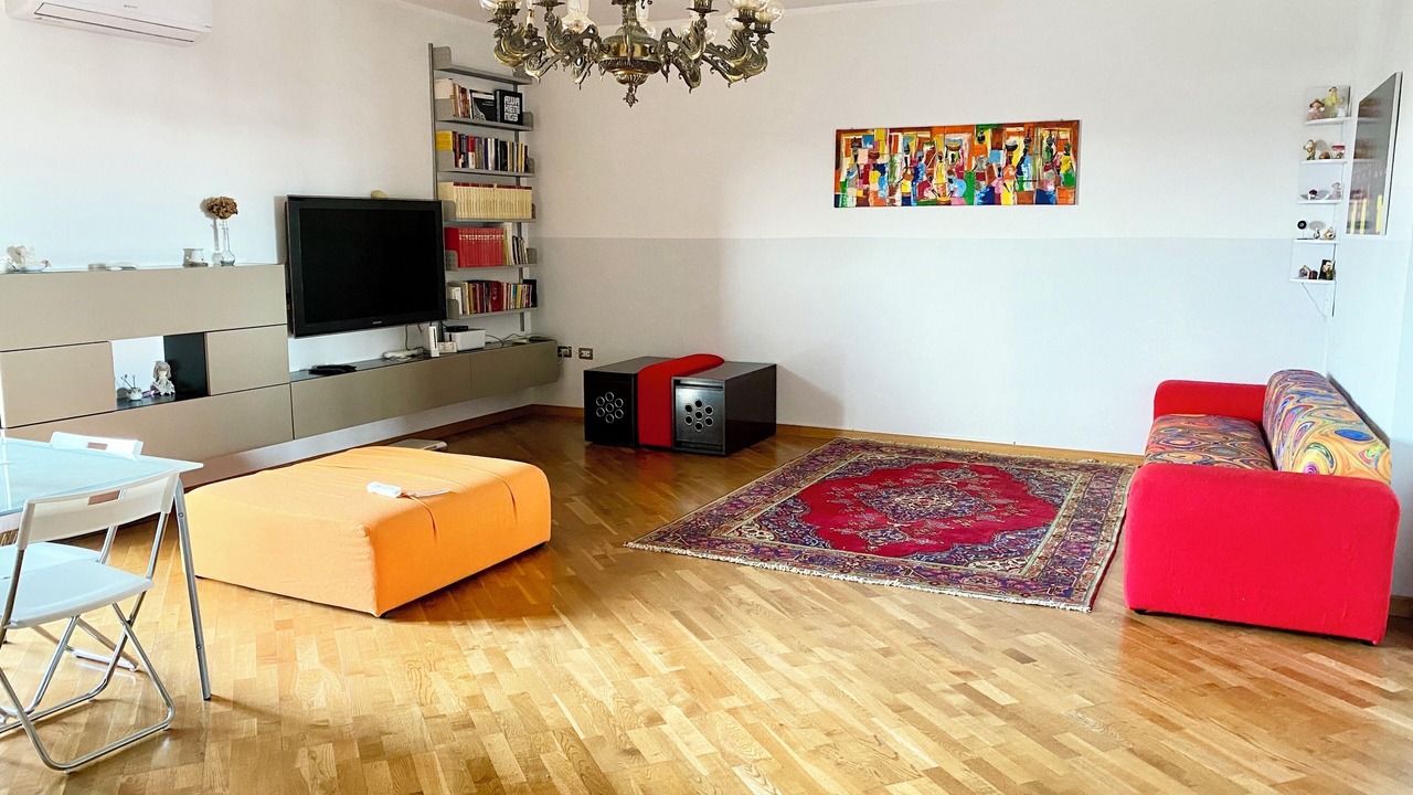 Photo of Livingroom in Pianura