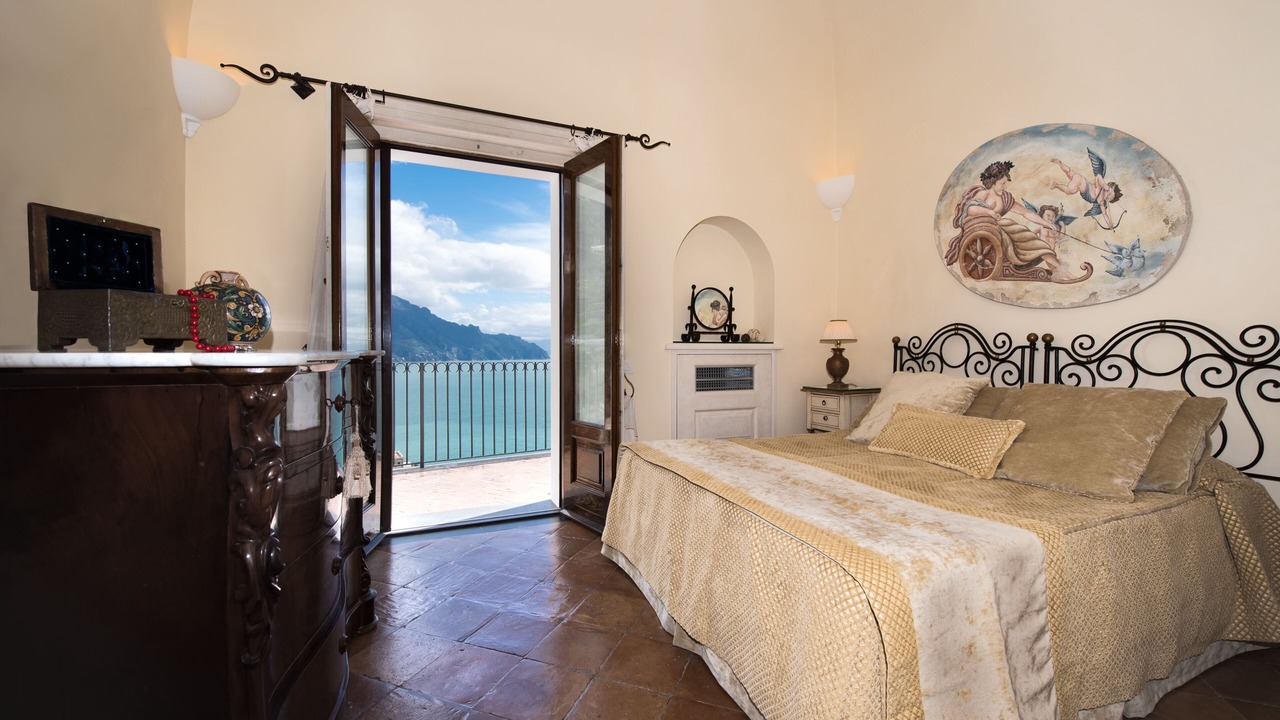 Photo of Bedroom in Vettica