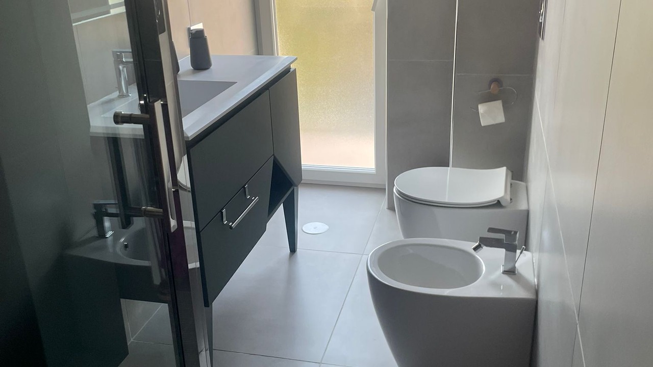 Photo of Bathroom in Fuorigrotta
