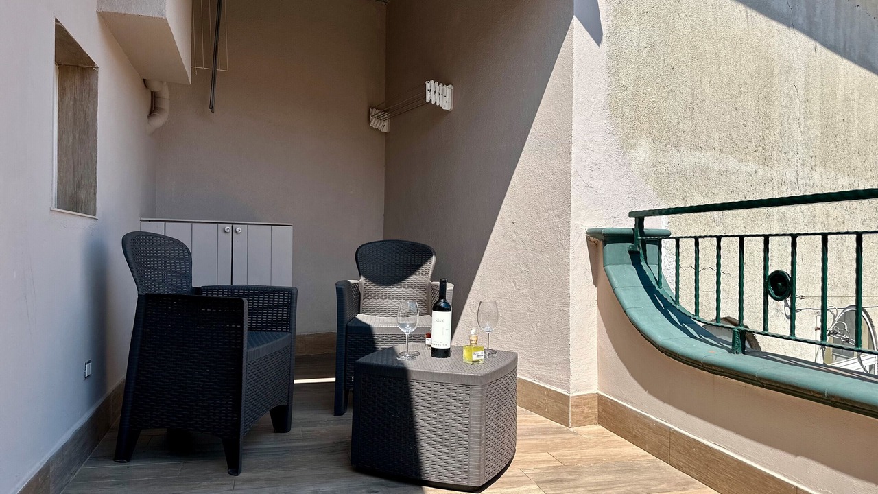 Photo of Patio Balcony in Piazza-Tralia-Pendolo