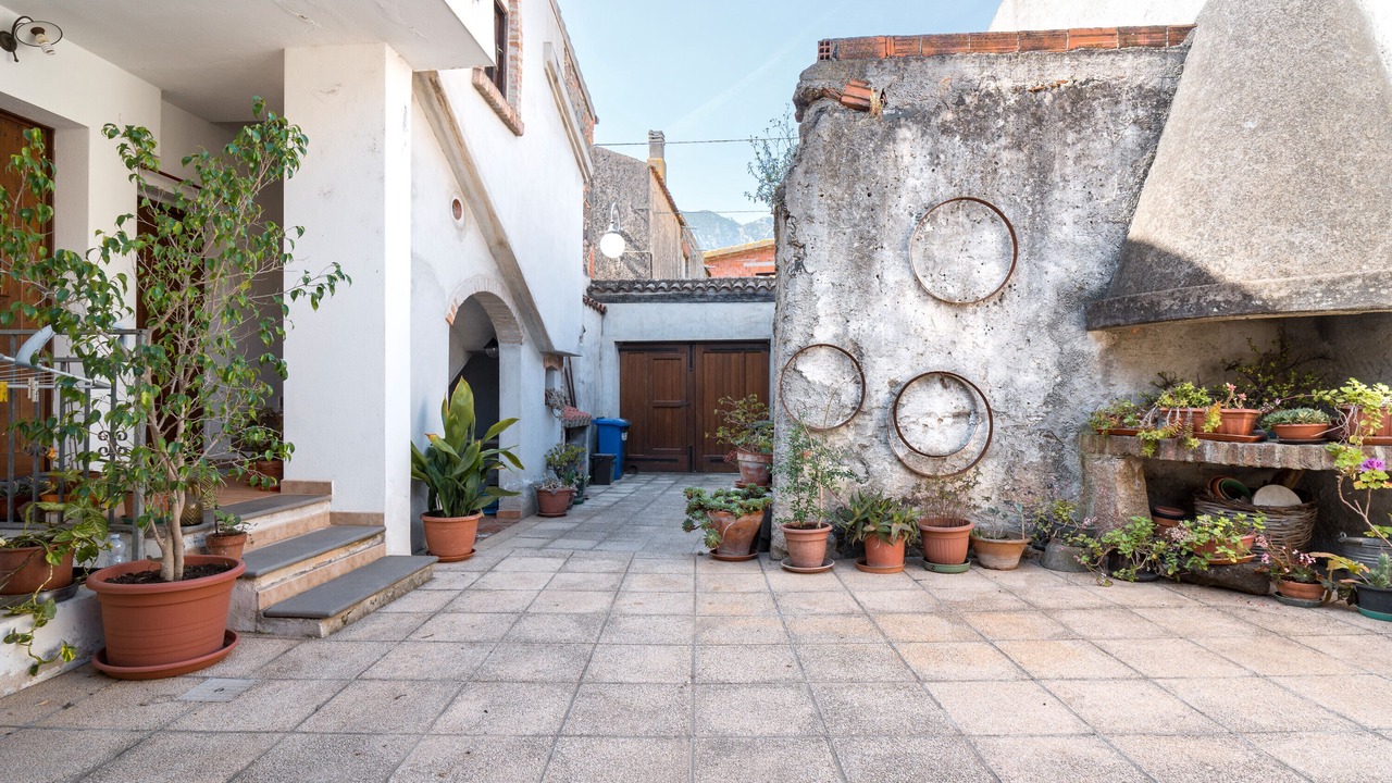 Photo of Patio Balcony in Onifai