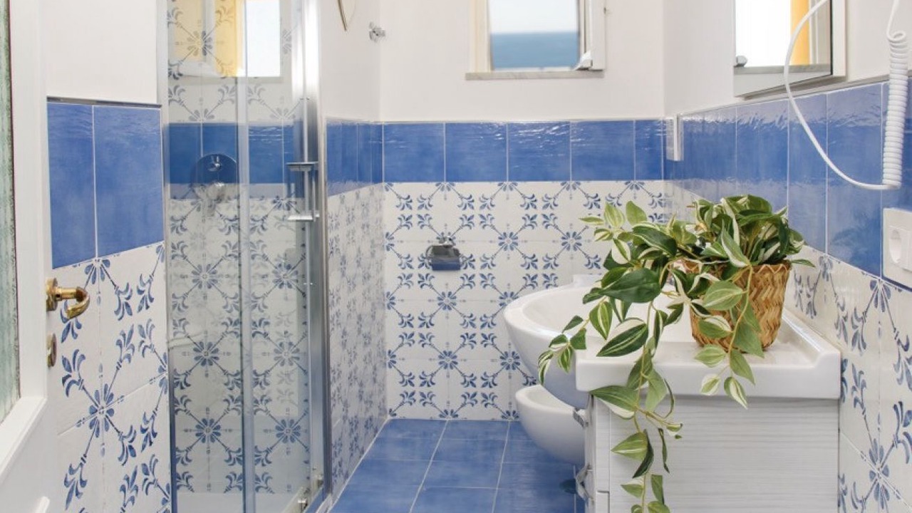 Photo of Bathroom in Meta