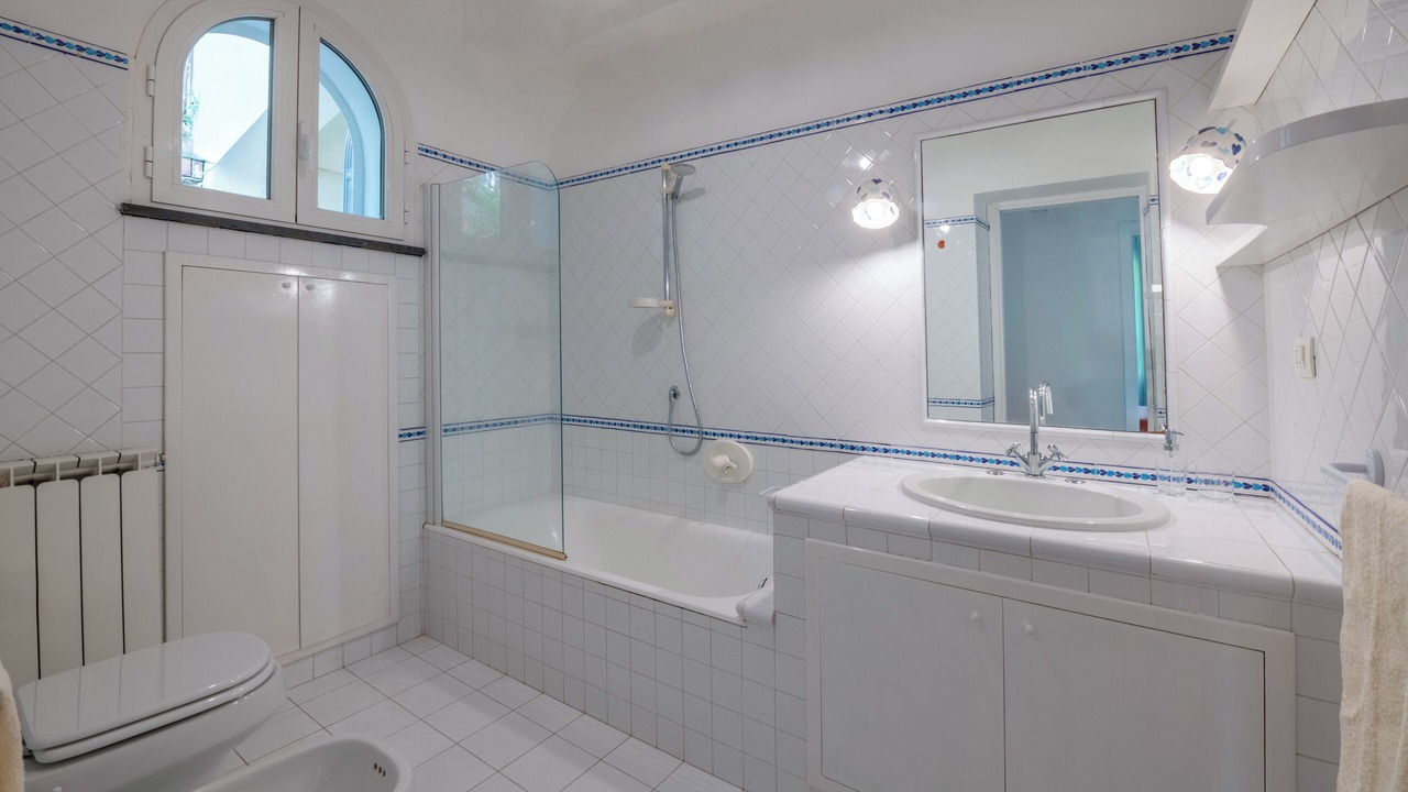 Photo of Bathroom in Priora