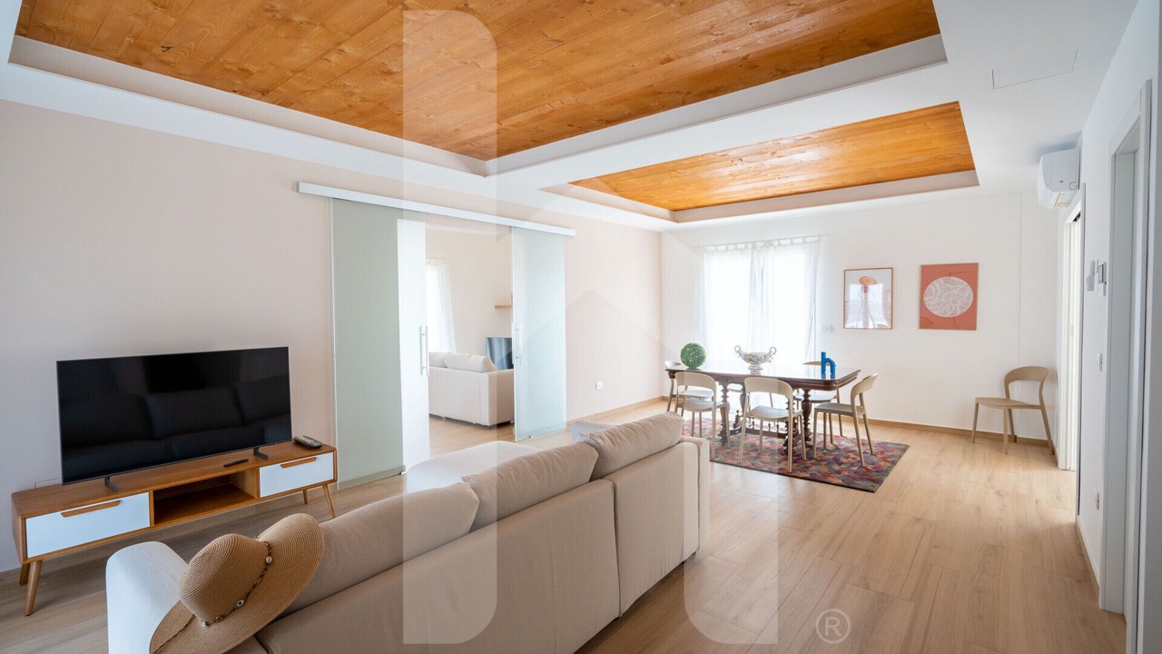 Photo of Livingroom in Atri
