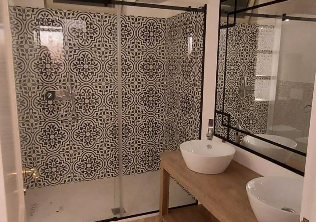 Photo of Bathroom in Laurito