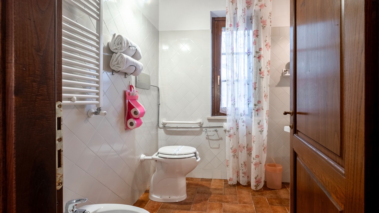 Photo of Bathroom in Catabbio