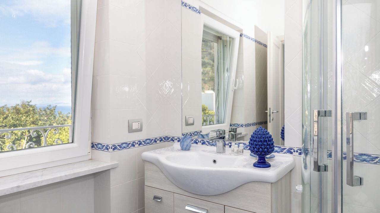Photo of Bathroom in Marina Grande