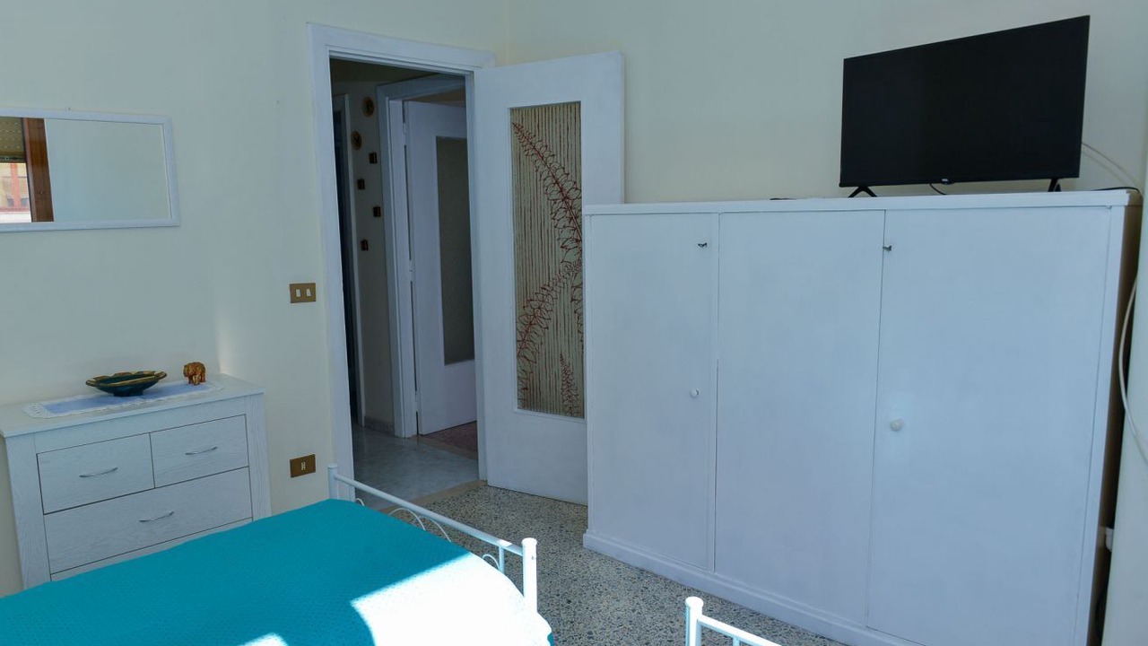 Photo of Bedroom in Meta