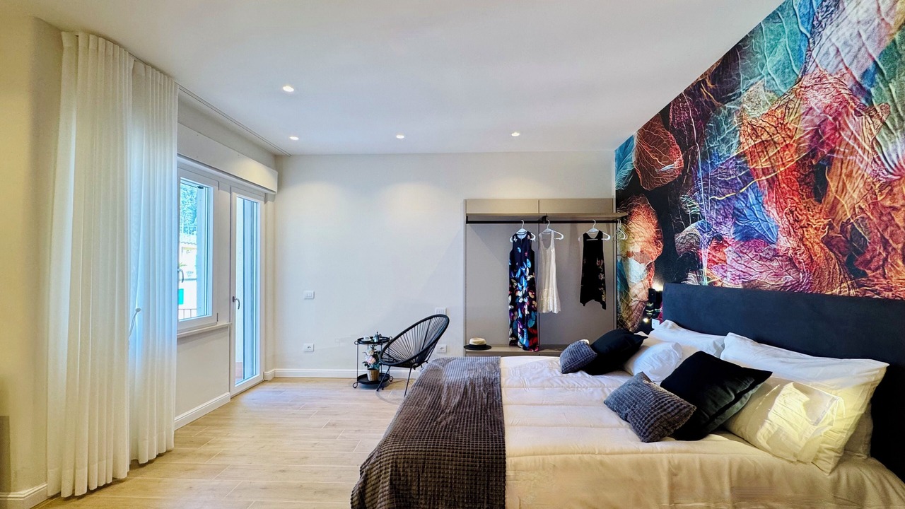 Photo of Bedroom in Meta