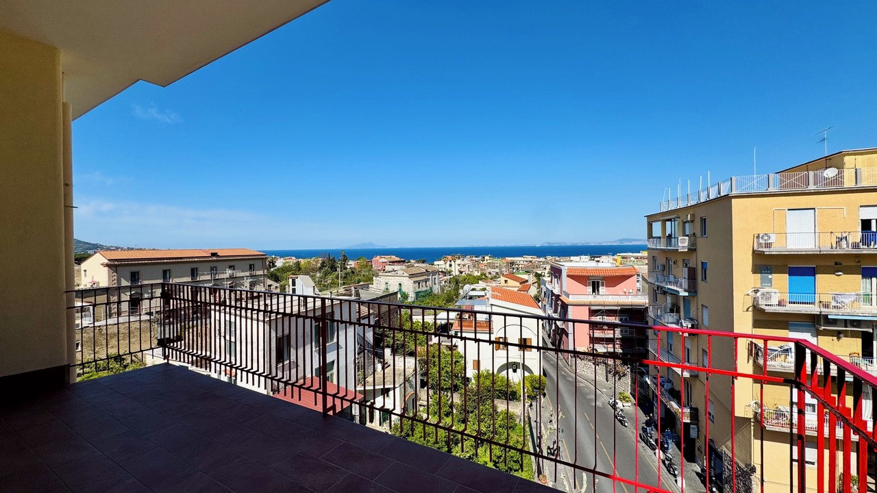 Photo of Patio Balcony in Meta