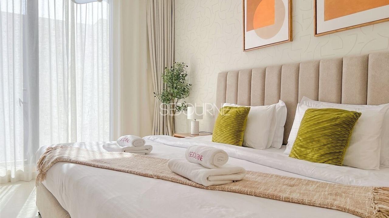 Photo of Bedroom in Mirdif