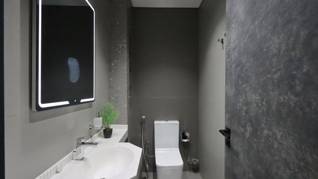 Photo of Bathroom in Jumeirah Lake Towers