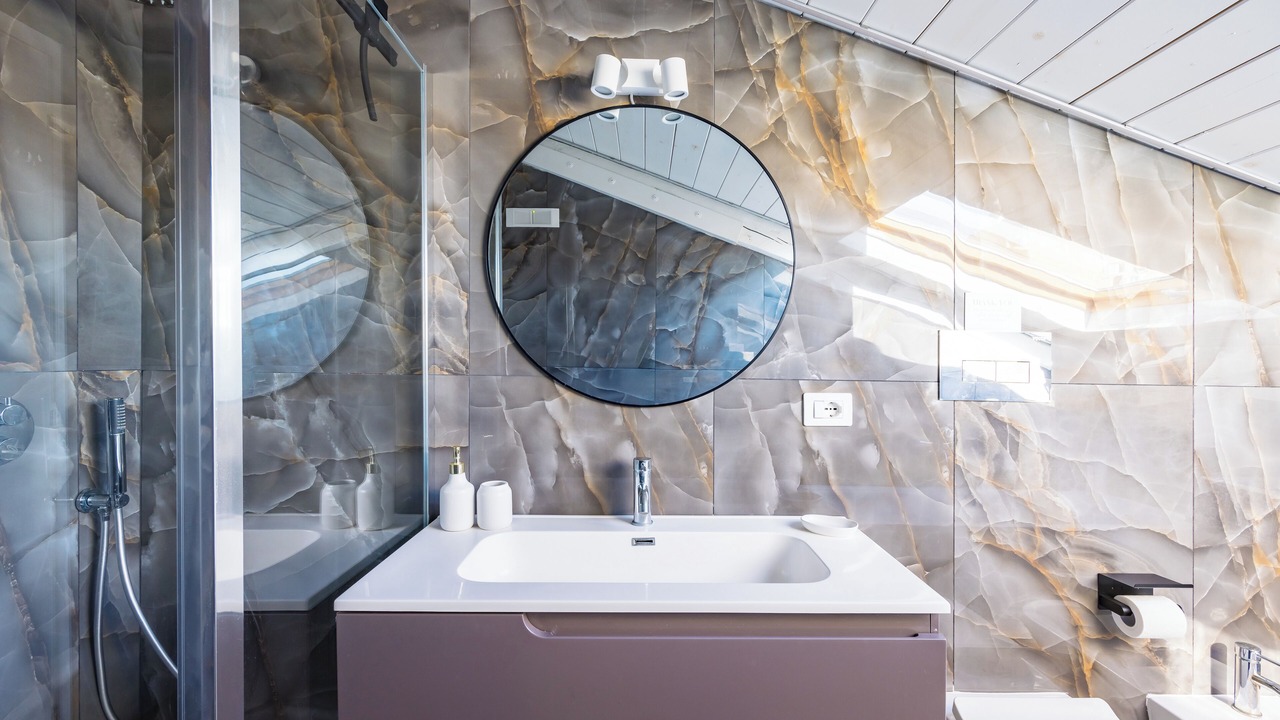 Photo of Bathroom in Naples City Centre