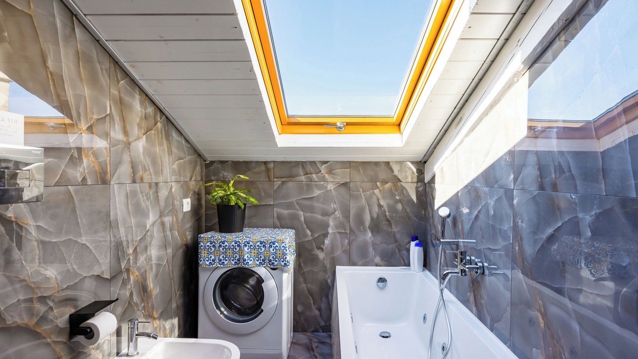 Photo of Bathroom in Naples City Centre
