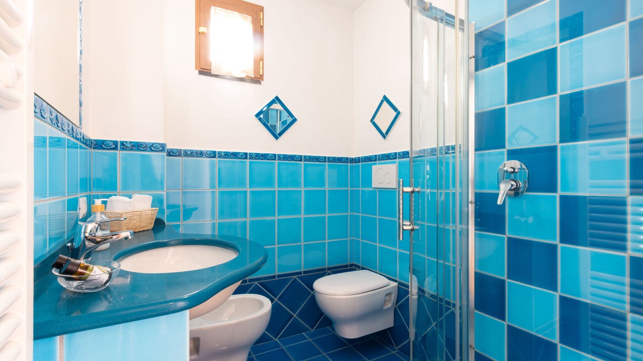 Photo of Bathroom in Path of the Gods