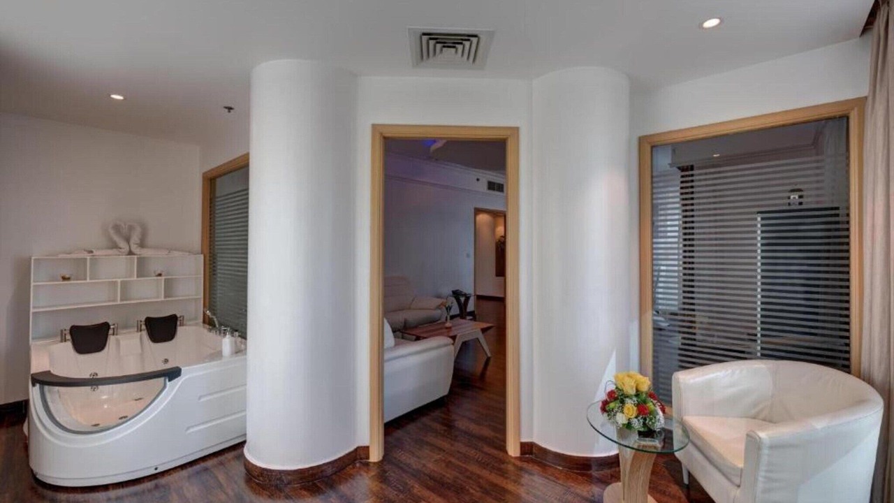 Photo of Bathroom in Trade Center