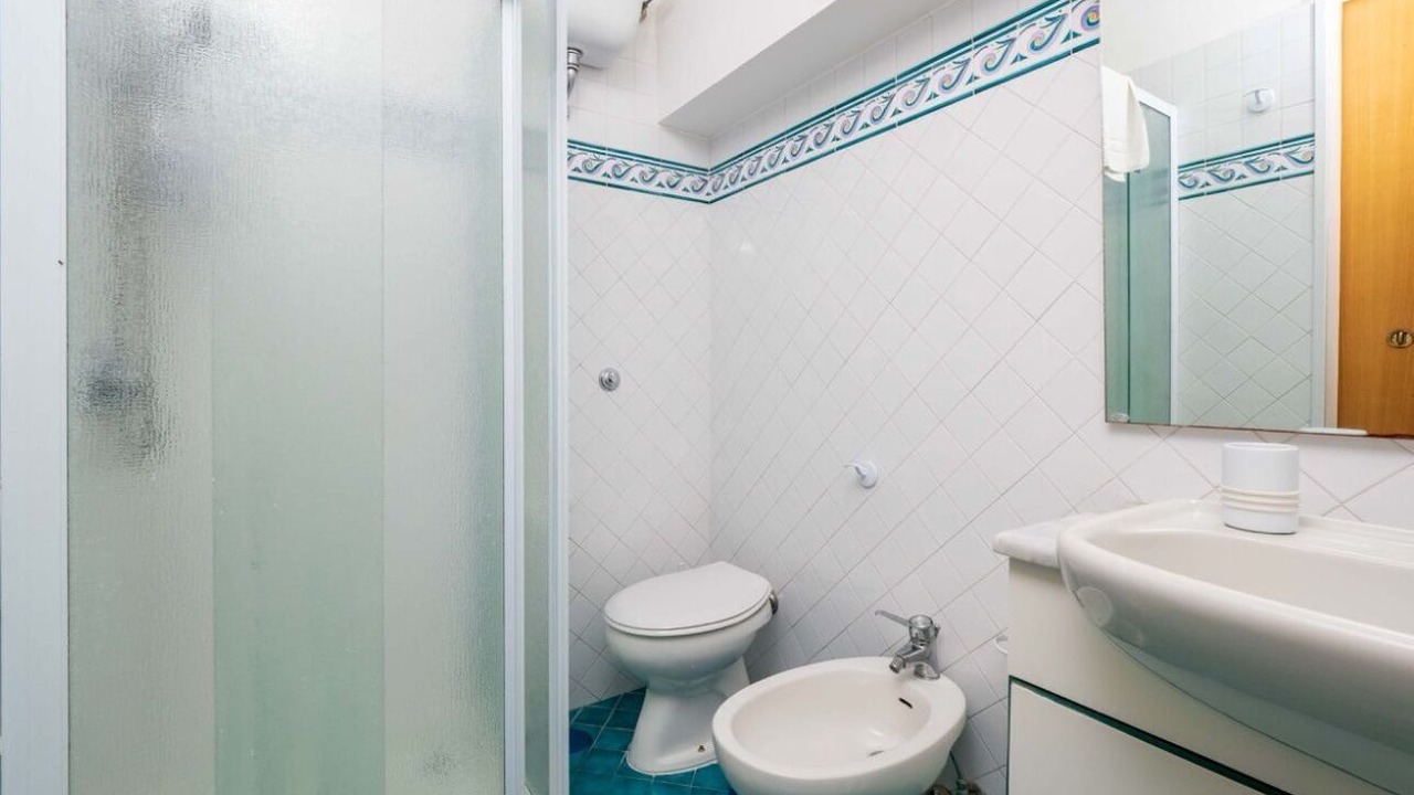 Photo of Bathroom in Meta