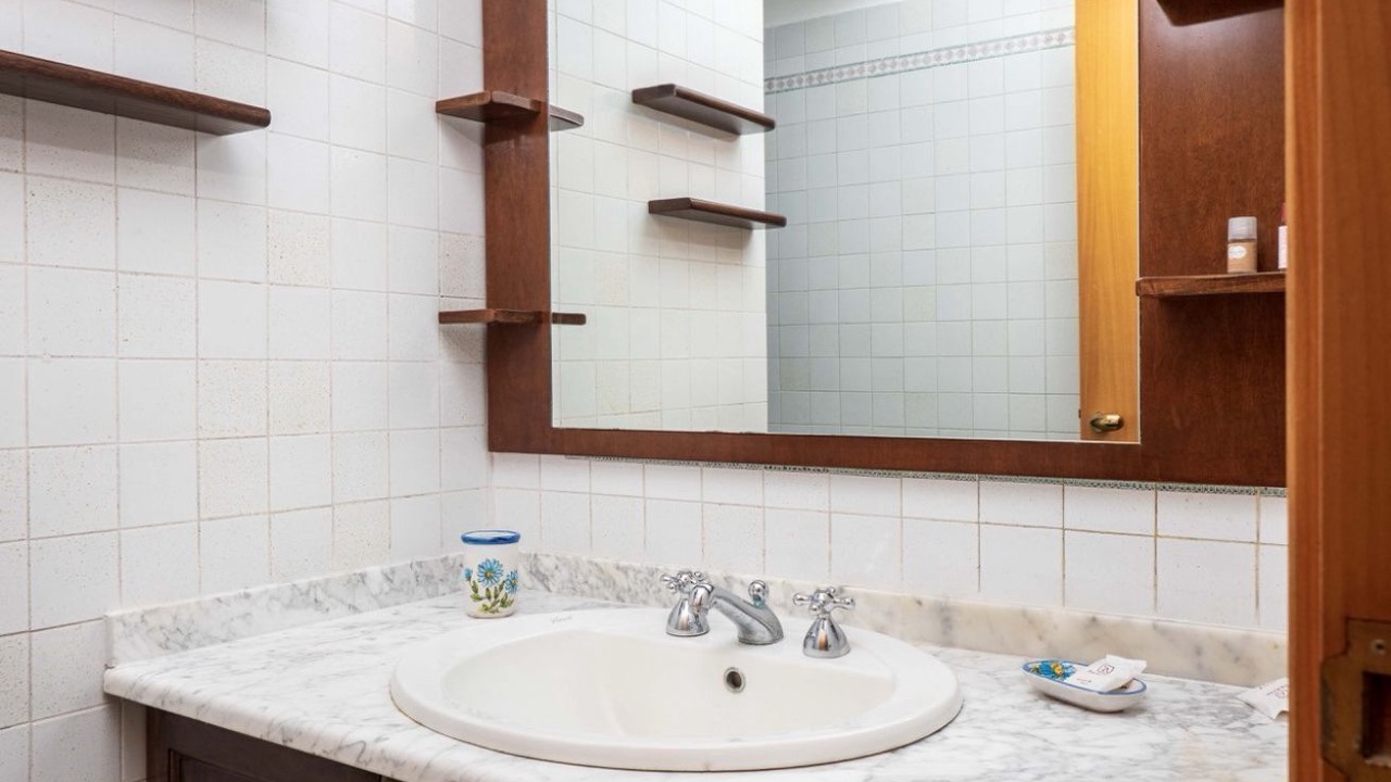 Photo of Bathroom in Meta