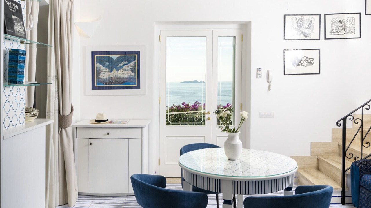 Photo of Livingroom in Path of the Gods