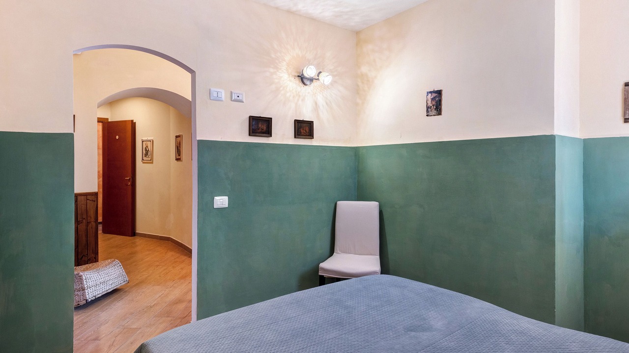 Photo of Bedroom in Meta