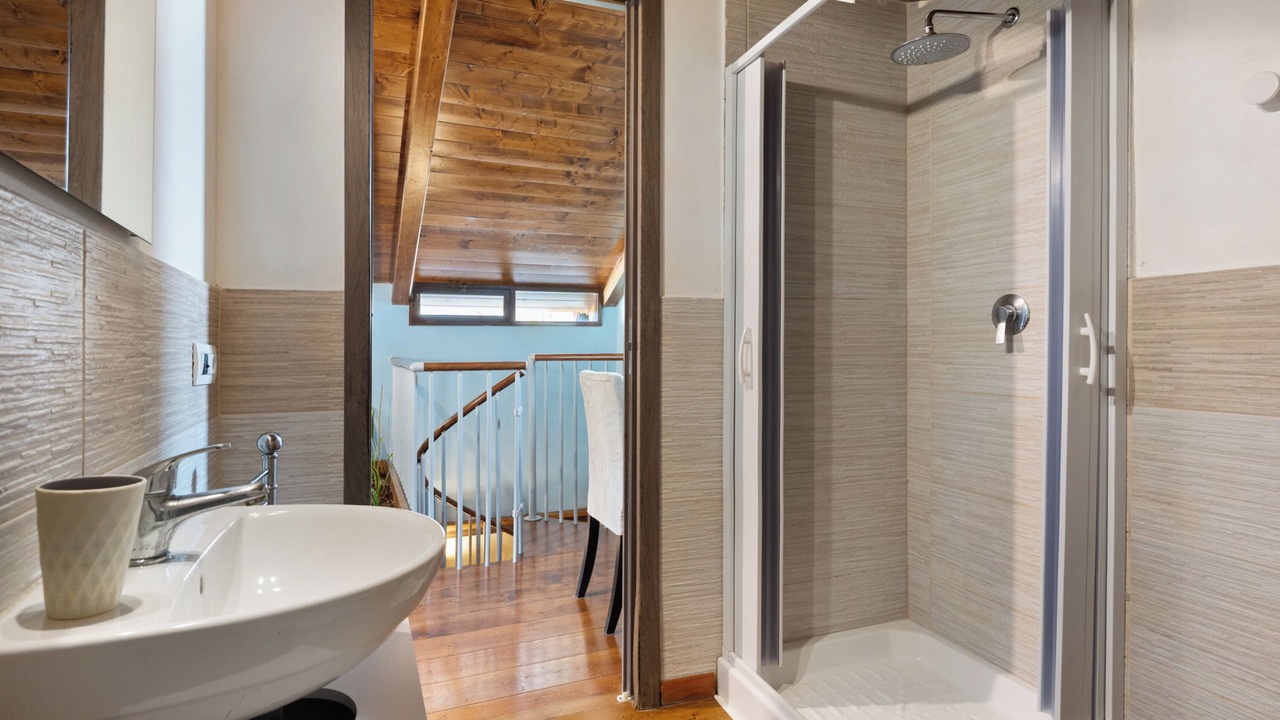 Photo of Bathroom in Meta
