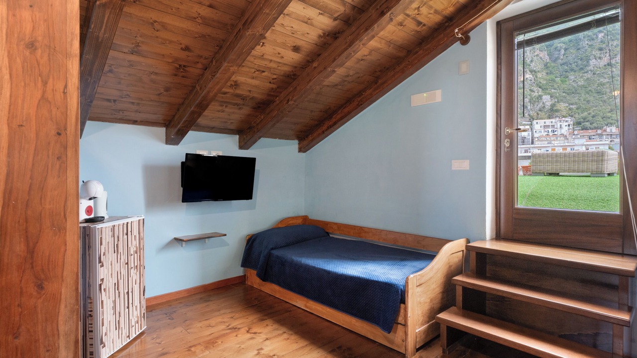 Photo of Bedroom in Meta