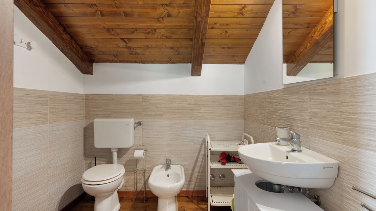 Photo of Bathroom in Meta