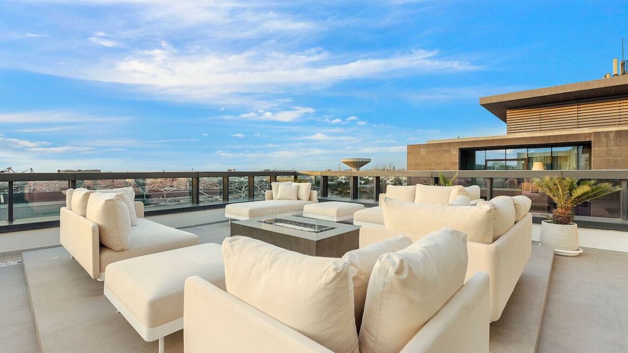 Photo of Patio Balcony in Sheikh Zayed Road