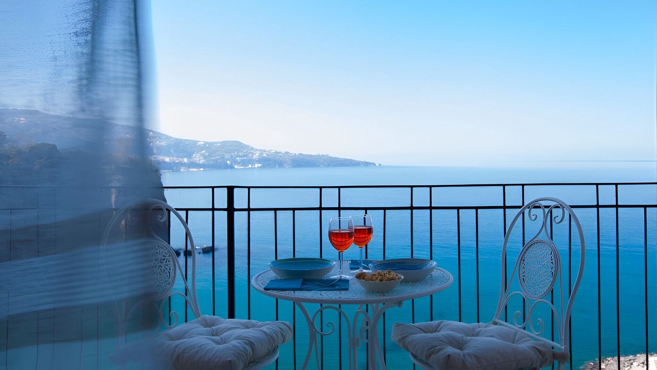 Photo of Patio Balcony in Meta