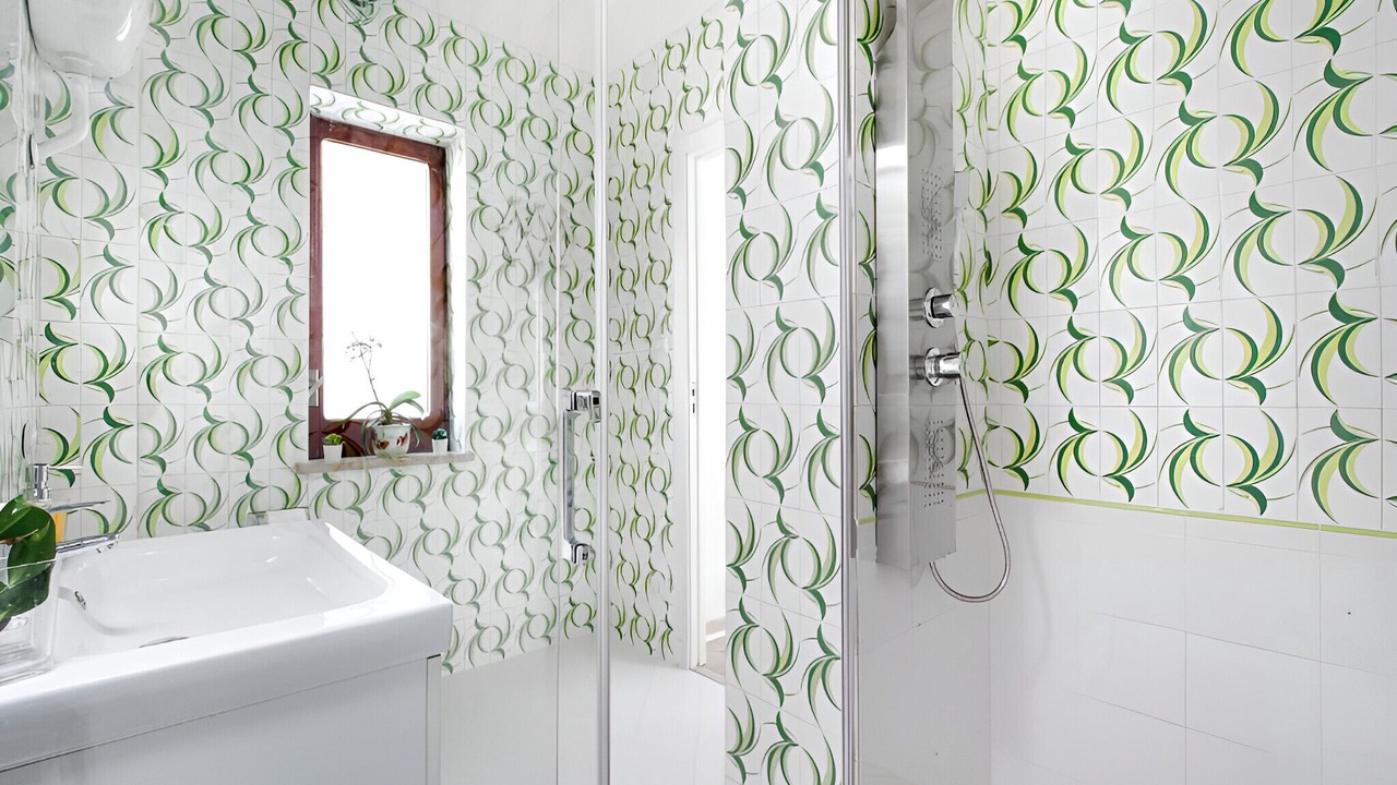 Photo of Bathroom in Meta