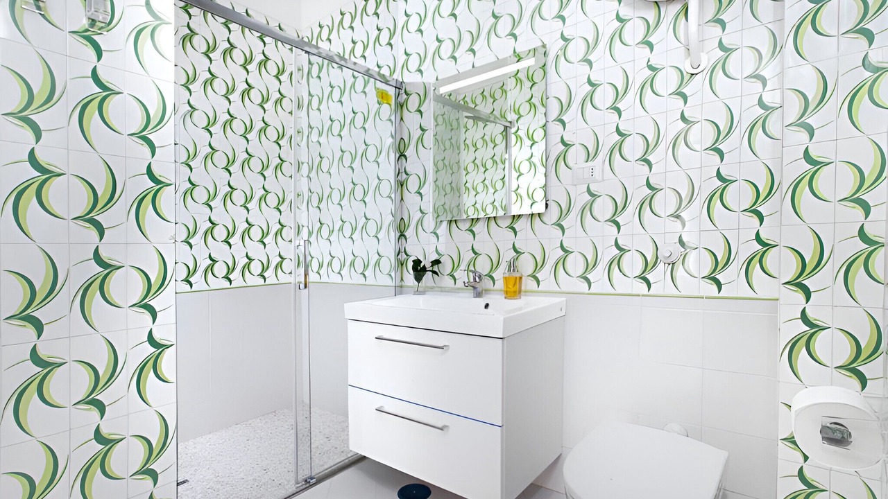 Photo of Bathroom in Meta