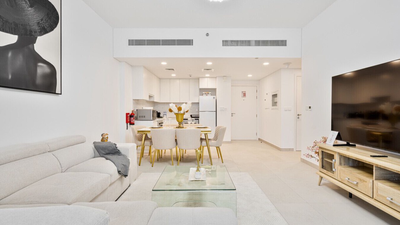 Photo of Livingroom in Umm Suqeim 3