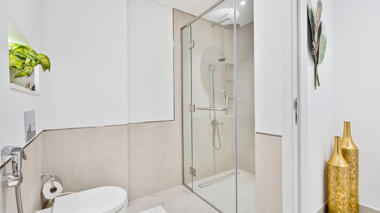 Photo of Bathroom in Umm Suqeim 3