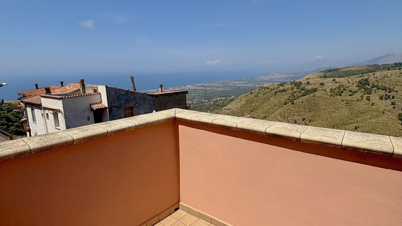 Photo of Outdoor in Grisolia