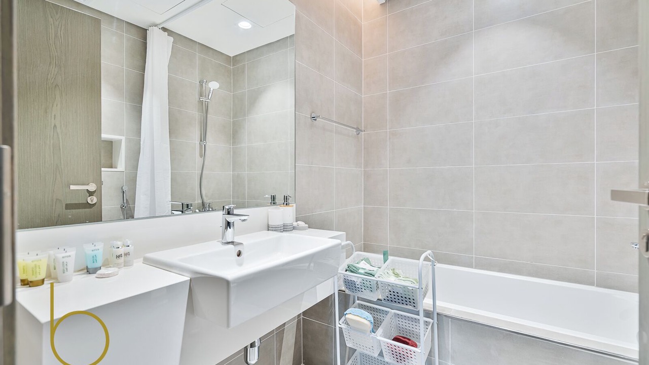 Photo of Bathroom in Za'abeel 2