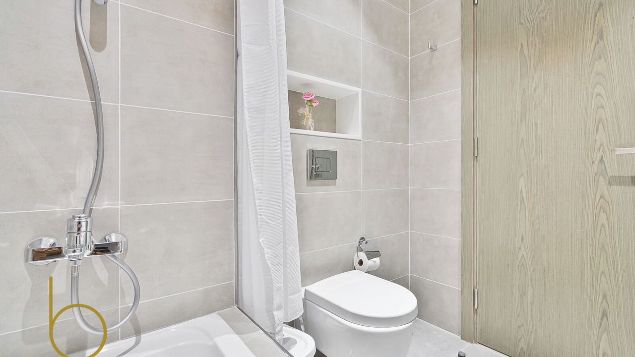 Photo of Bathroom in Za'abeel 2